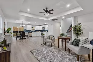 1009 N Barrett Ave, Denison, TX 75020 - Photo 1