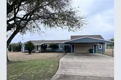 511 E 7th Street, McGregor, TX 76657 - Photo 1