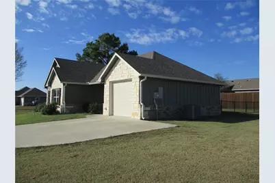 207 Mill Street, Emory, TX 75440 - Photo 2
