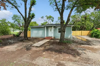 204 W Boyd Avenue, Bonham, TX 75418 - Photo 2
