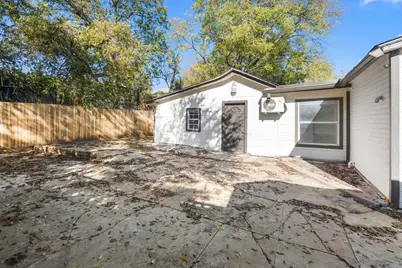 811 N Crawford Street, Dallas, TX 75203 - Photo 22