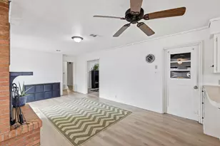 612 N 10th St, Sanger, TX 76266 - Photo 14