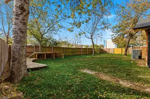 612 N 10th St, Sanger, TX 76266 - Photo 28