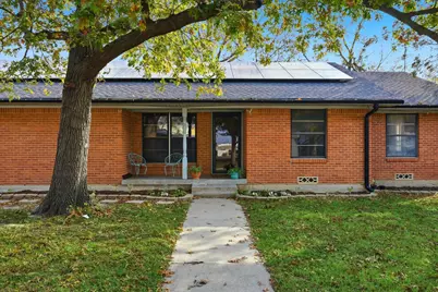 612 N 10th Street, Sanger, TX 76266 - Photo 2