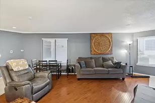 2300 Balsam Dr, Arlington, TX 76006 - Photo 4