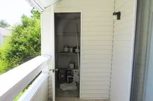 7431 Holly Hill Dr, Dallas, TX 75231 - Photo 16