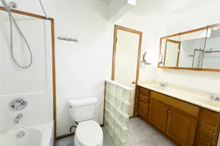 8636 Strathmore Dr, Dallas, TX 75238 - Photo 26