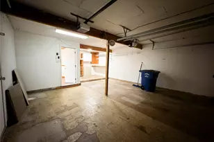 8636 Strathmore Dr, Dallas, TX 75238 - Photo 34