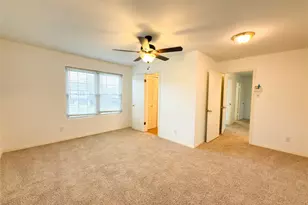 8636 Strathmore Dr, Dallas, TX 75238 - Photo 16