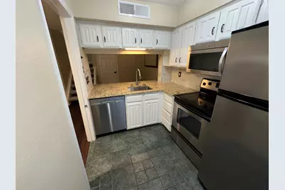 5200 Martel Avenue #35C, Dallas, TX 75206 - Photo 10