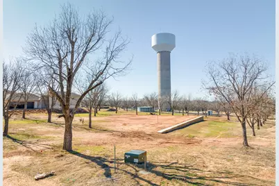 538 High Tower Lane, Granbury, TX 76049 - Photo 2