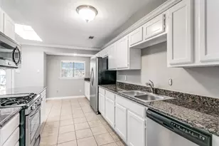 845 Lovers Ln, Grapevine, TX 76051 - Photo 12