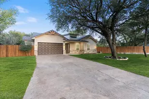 3801 Berry Hill Ct, Double Oak, TX 75028 - Photo 2