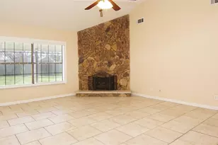 322 Tenery Ln, Duncanville, TX 75116 - Photo 4