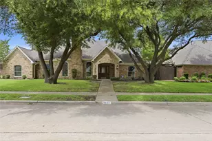 5833 Wavertree Ln, Plano, TX 75093 - Photo 2