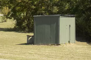 3450 Sarra Ln, Springtown, TX 76082 - Photo 26