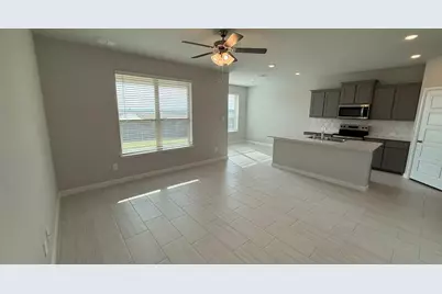 321 Gallant Man Court, Granbury, TX 76049 - Photo 4