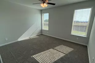 321 Gallant Man Ct, Granbury, TX 76049 - Photo 6