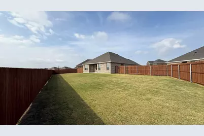 321 Gallant Man Court, Granbury, TX 76049 - Photo 20