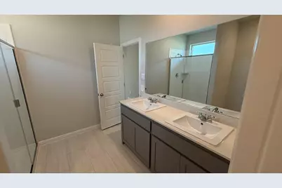 321 Gallant Man Court, Granbury, TX 76049 - Photo 8