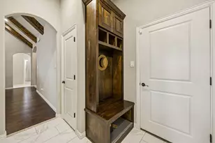 1020 Jesse James Ln, Springtown, TX 76082 - Photo 10