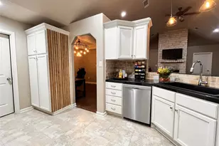 420 Sessums Rd, Springtown, TX 76082 - Photo 18