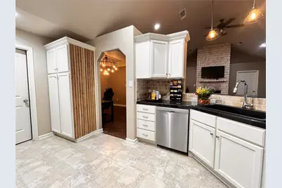 420 Sessums Road, Springtown, TX 76082 - Photo 18