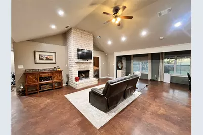 420 Sessums Road, Springtown, TX 76082 - Photo 8