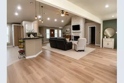 420 Sessums Road, Springtown, TX 76082 - Photo 12