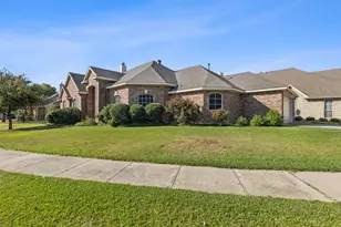 4828 Campfire Ct, Fort Worth, TX 76244 - Photo 2