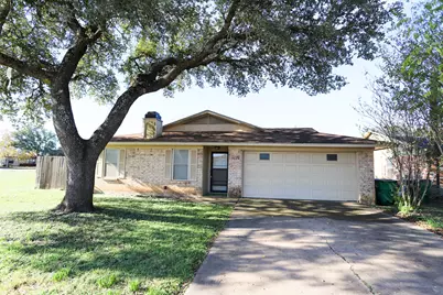 1009 Buchanan Street, McGregor, TX 76657 - Photo 1