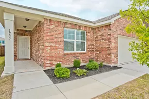1737 Escondido Dr, Fort Worth, TX 76052 - Photo 2