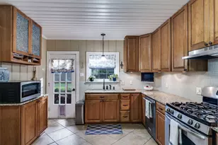 3721 Westcliff Rd S, Fort Worth, TX 76109 - Photo 6