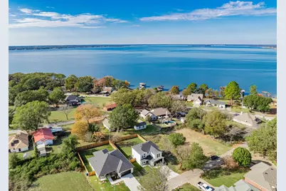 319 Coral Reef Street, Gun Barrel City, TX 75156 - Photo 4