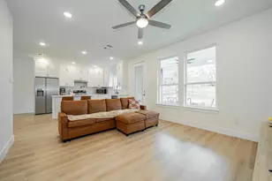 319 Coral Reef St, Gun Barrel City, TX 75156 - Photo 6