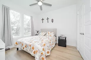 319 Coral Reef St, Gun Barrel City, TX 75156 - Photo 24