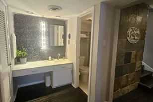 502 E Avenue J, Grand Prairie, TX 75050 - Photo 20