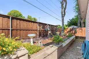 3309 Sir Stewart Cir, Grand Prairie, TX 75052 - Photo 34