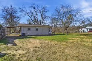 6870 Briar Rd, Azle, TX 76020 - Photo 12