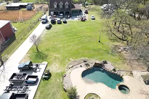 3612 Country Vista Dr, Burleson, TX 76028 - Photo 2