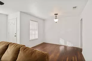 1517 N Highland Ave, Sherman, TX 75092 - Photo 8