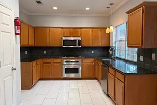 4704 Bear Run Dr, Plano, TX 75093 - Photo 6