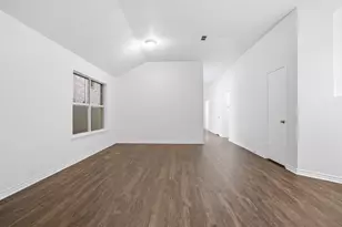 933 Paddington Dr E, Saginaw, TX 76131 - Photo 18