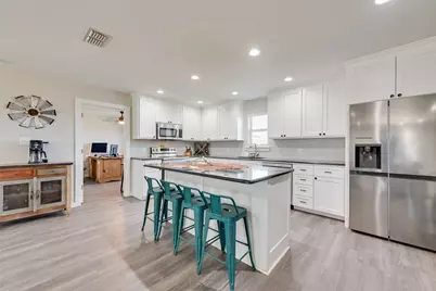 711 801C, Cleburne, TX 76031 - Photo 12