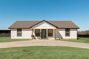 711 801C, Cleburne, TX 76031 - Photo 1