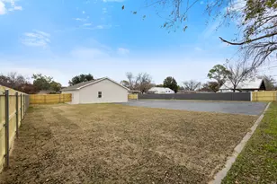 1812 Carpenter St, Bridgeport, TX 76426 - Photo 30