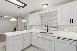 2901 Branch Oaks Dr, Garland, TX 75043 - Photo 6