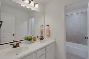 13501 Grand Arbor Ln, Frisco, TX 75035 - Photo 30