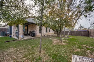 306 Osage Ct, Krum, TX 76249 - Photo 18