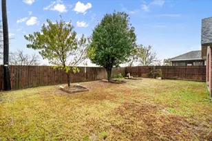 4412 Ridgeway Dr, Mansfield, TX 76063 - Photo 4